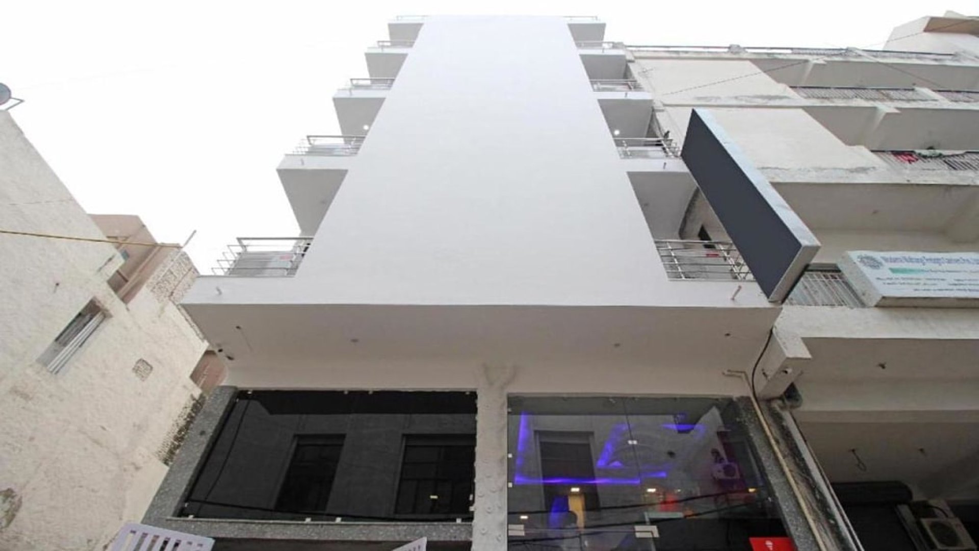 Hotel Tourist Plaza image