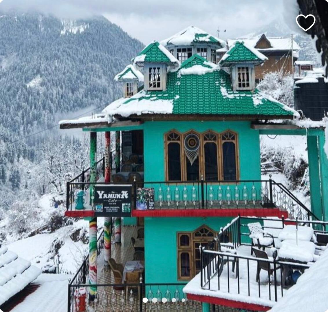 Yamuna Guest house &Cafe image